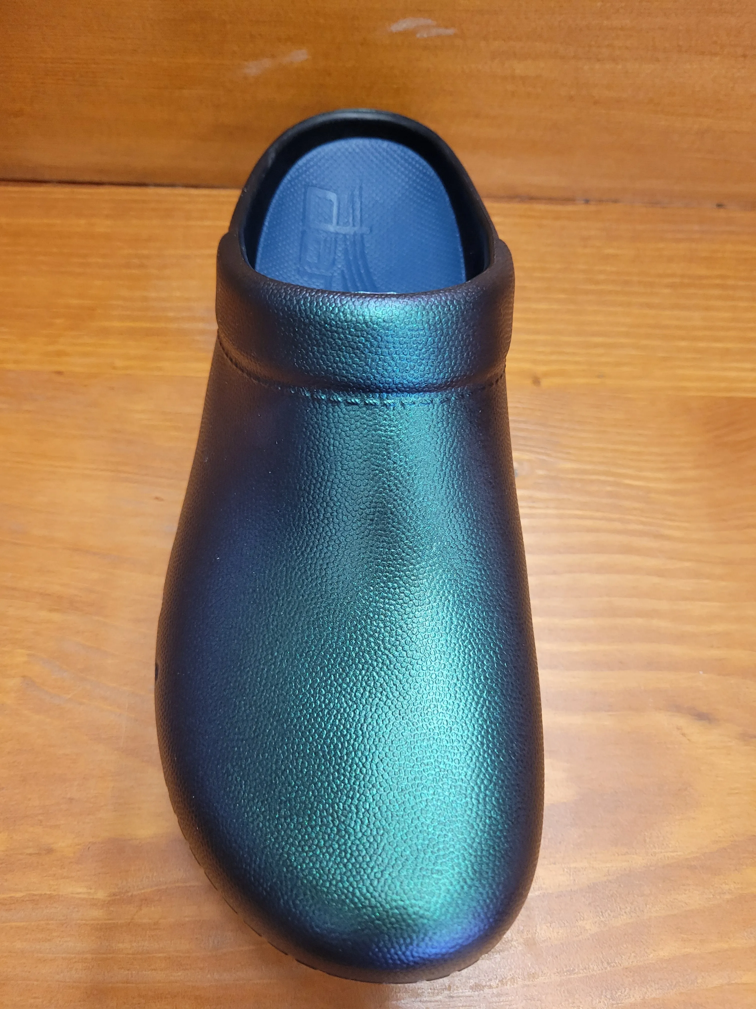 Dansko Kane Black Iridescent Molded EVA