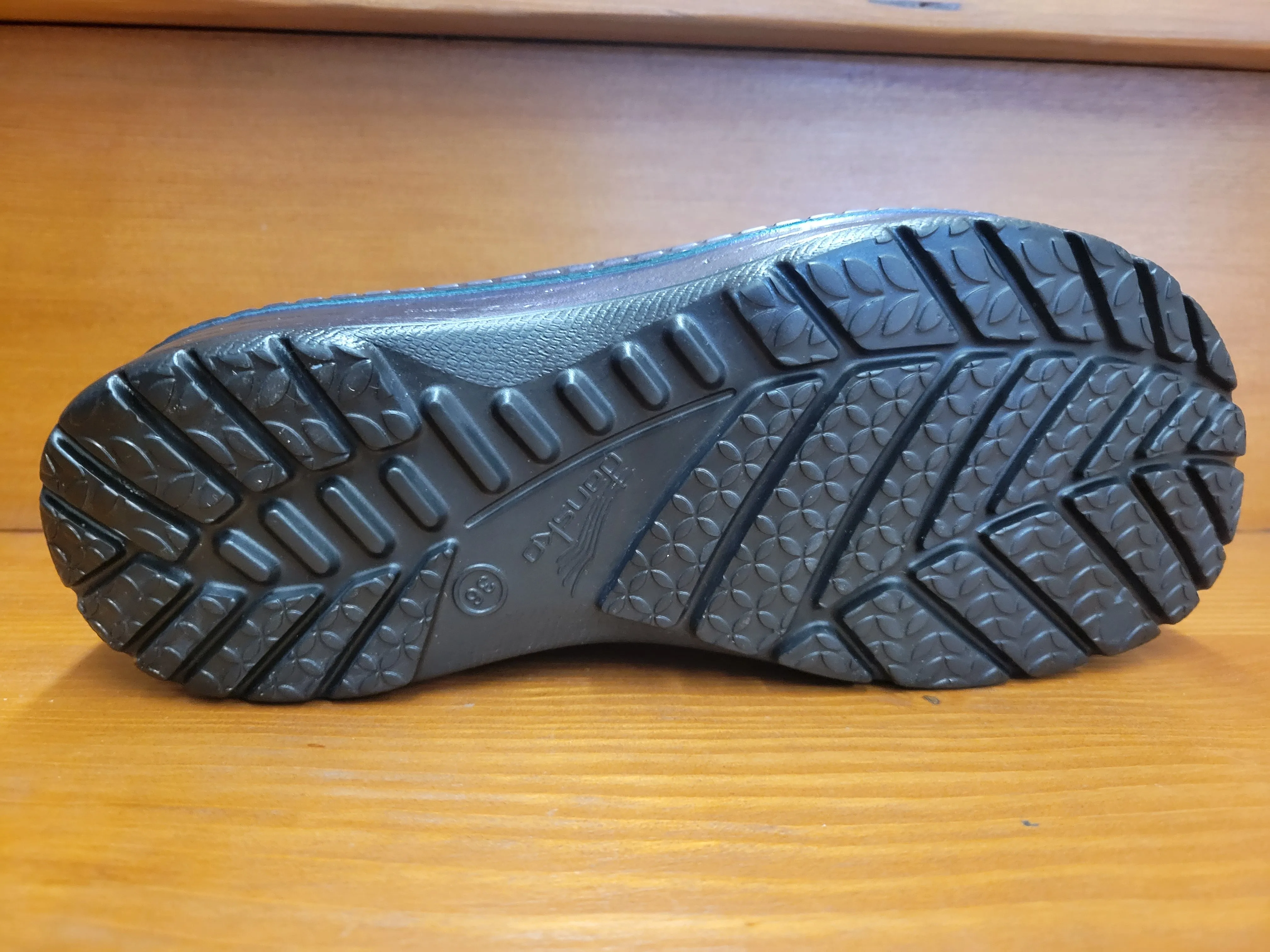 Dansko Kane Black Iridescent Molded EVA