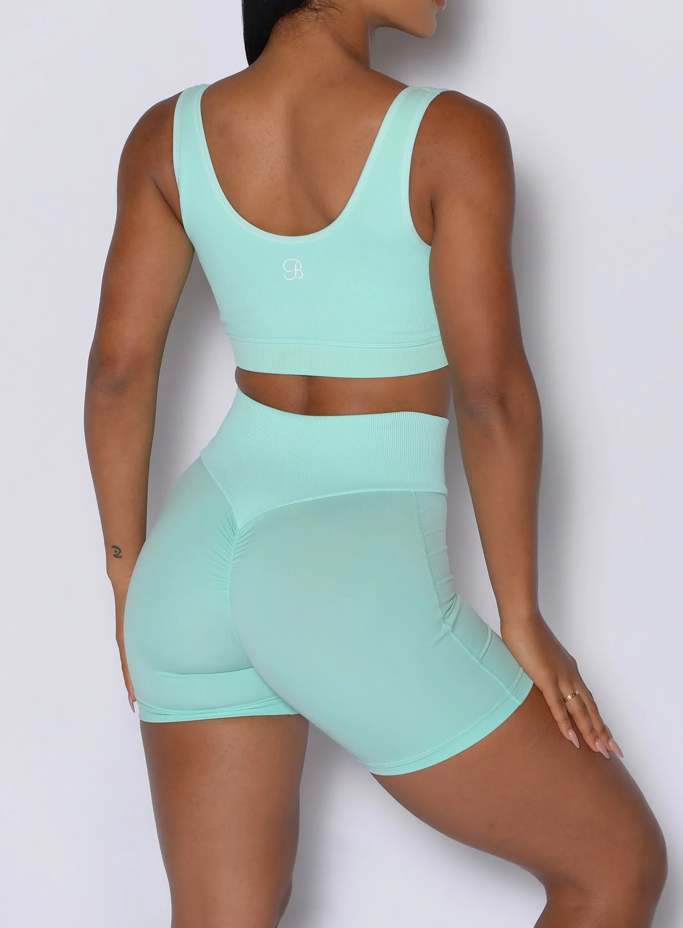 Figure Scrunch Shorts